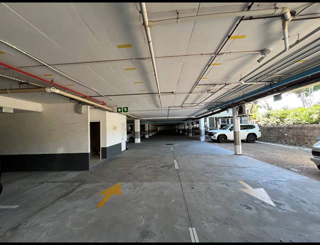 148M² OFFICE TO LET IN PINELANDS